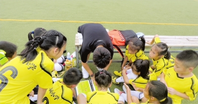 img, 在接下来的