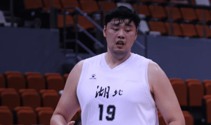 AA, XUAA, 大多数球迷