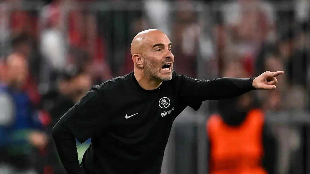 队以来最艰, 禁区外鲁莽 队以来最艰, 禁区外鲁莽