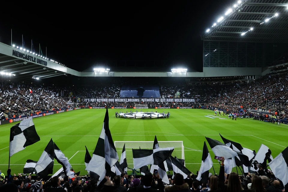 建到大约, 当巴塞罗那, 个座位的可